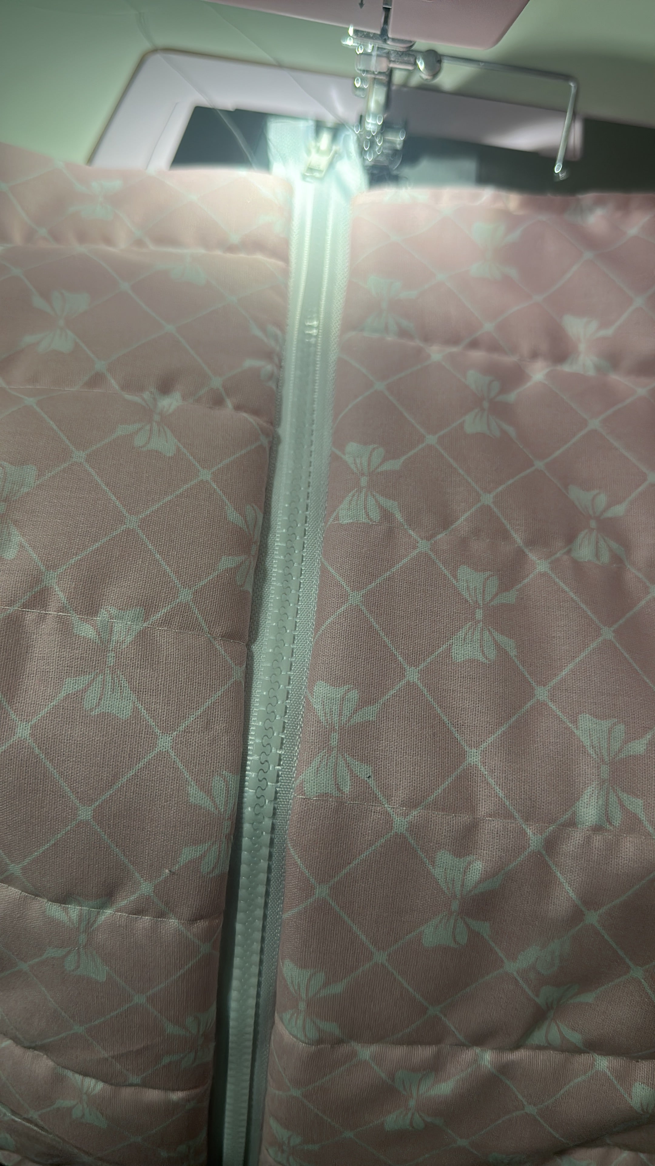 Necessaire Algodão Laços | Bolsa Organizadora Feminina para Maquiagem e Viagem